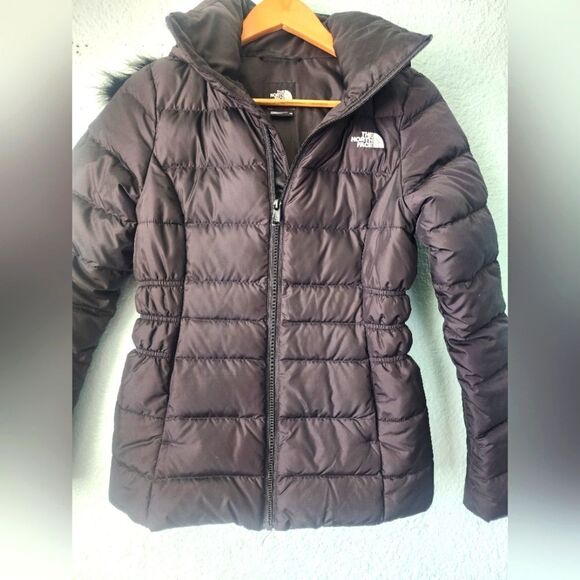 The North Face Women's Black Puffer Jacket - Picture 1 of 12